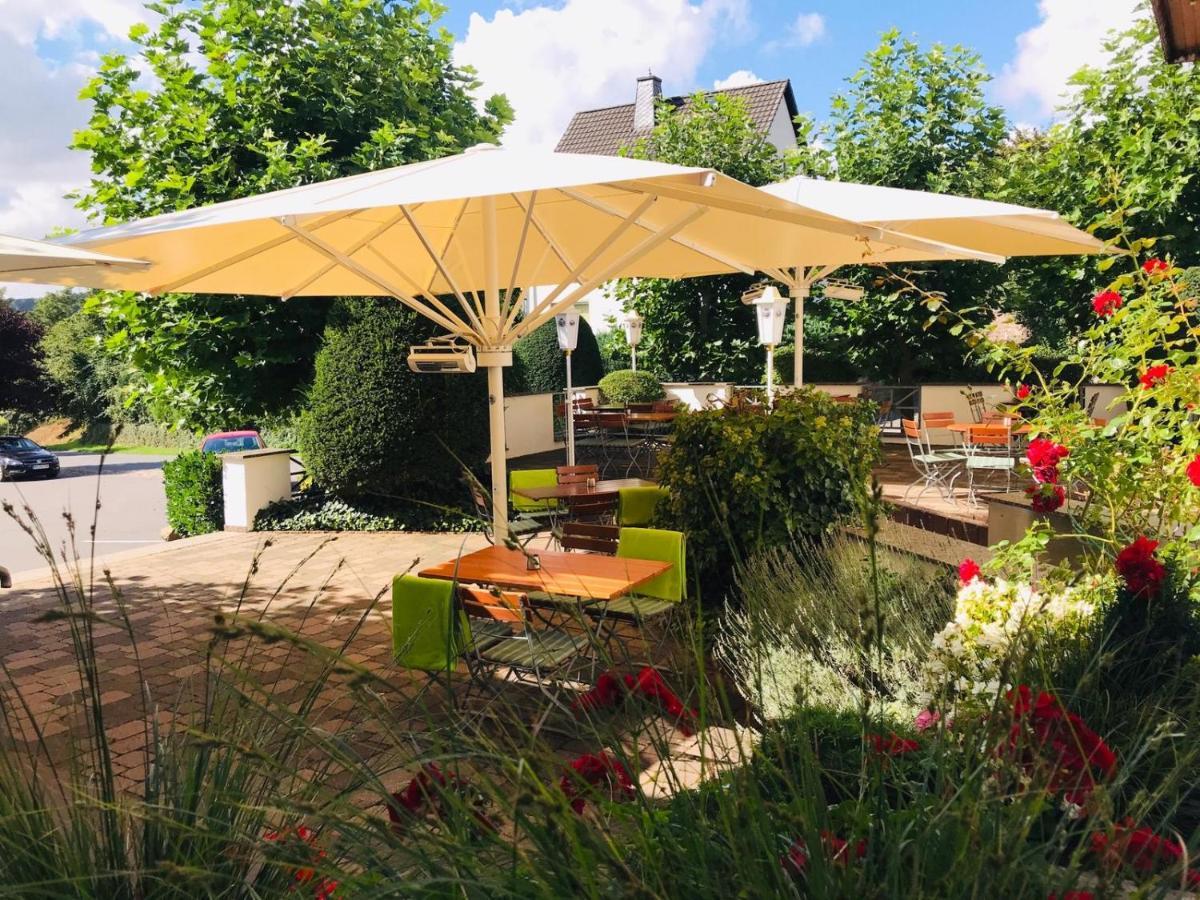 Landhotel Weserblick Beverungen Bagian luar foto