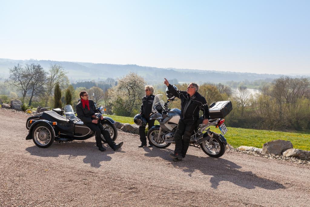 Landhotel Weserblick Beverungen Bagian luar foto