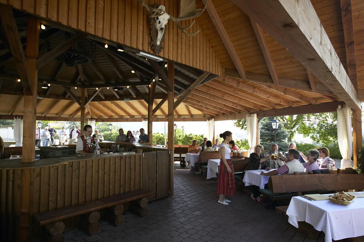 Landhotel Weserblick Beverungen Bagian luar foto