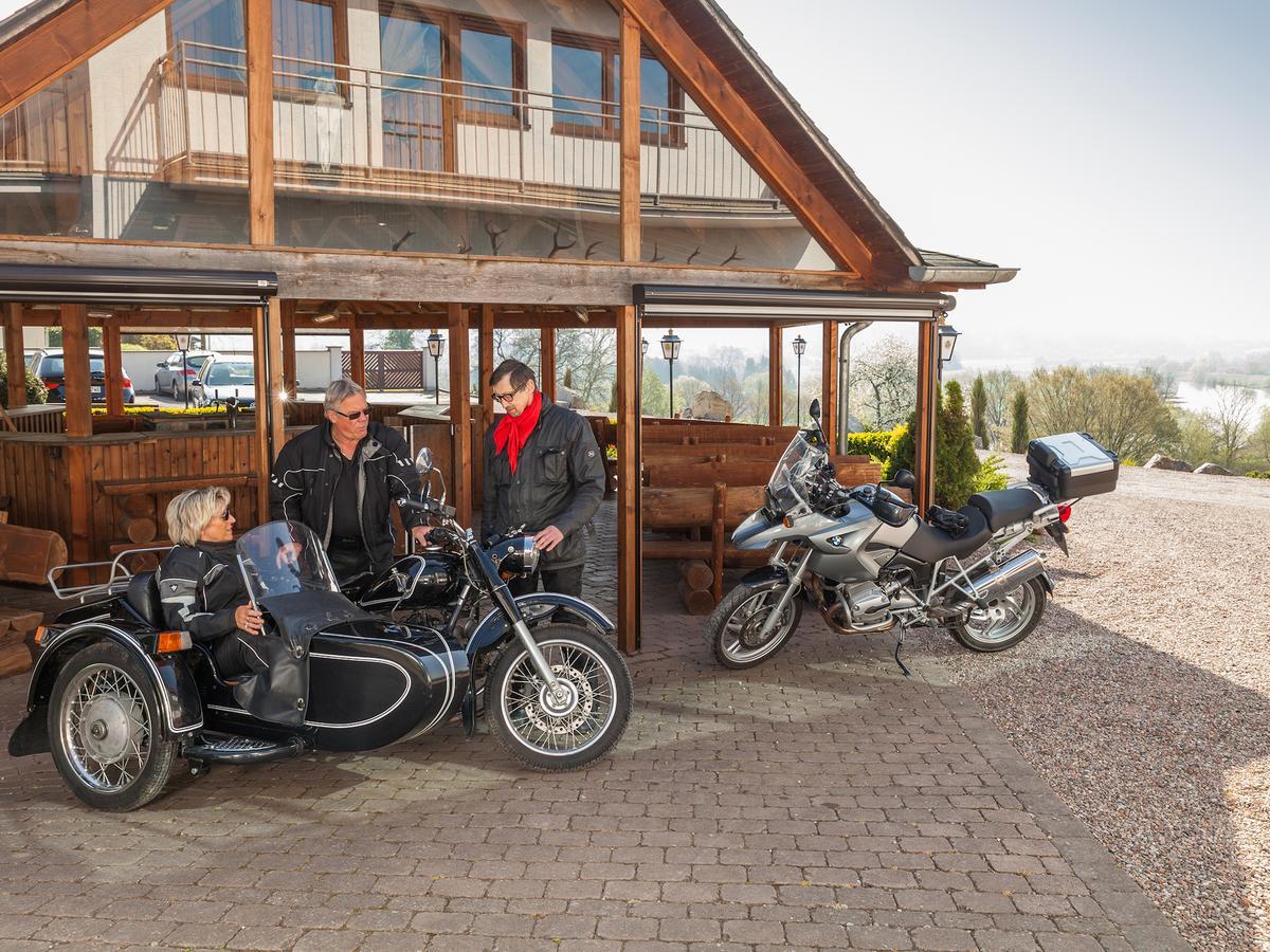 Landhotel Weserblick Beverungen Bagian luar foto