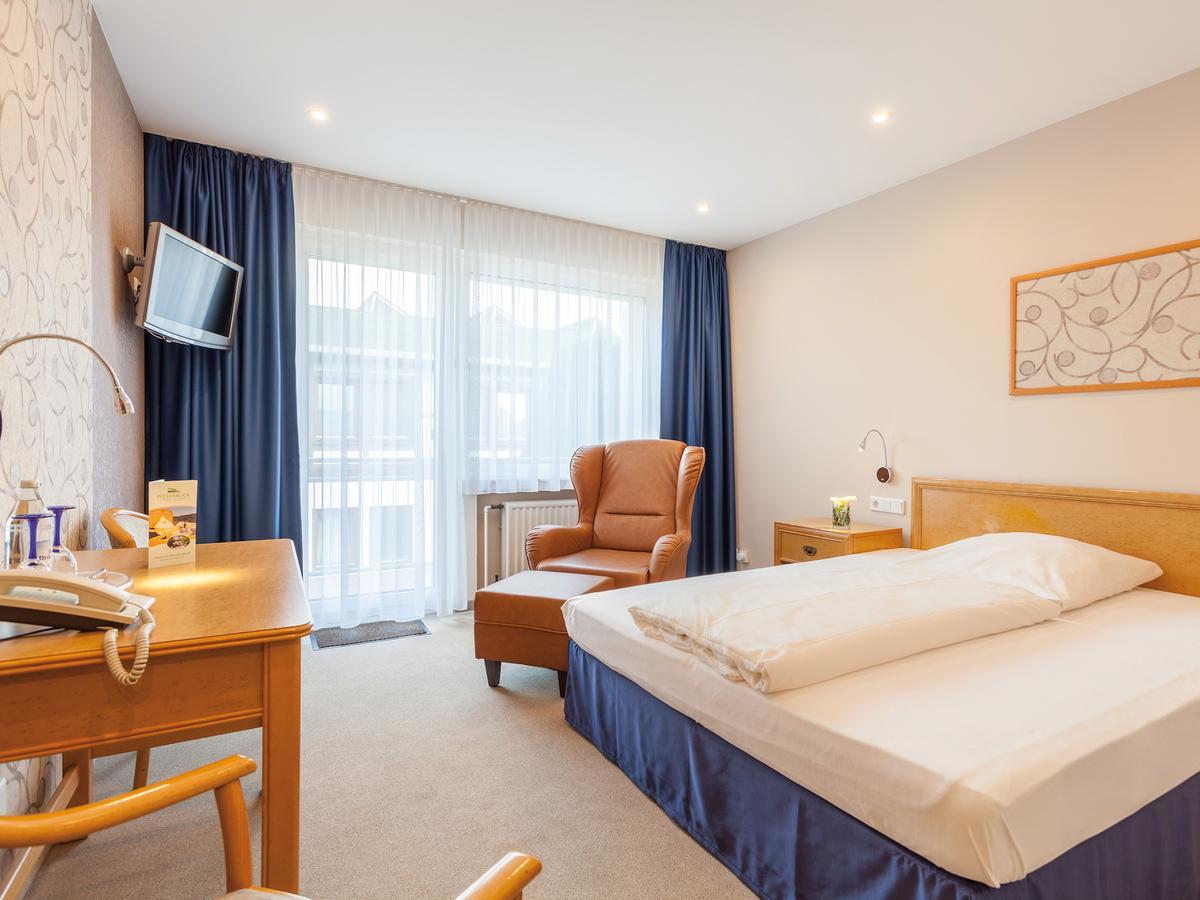 Landhotel Weserblick Beverungen Bagian luar foto