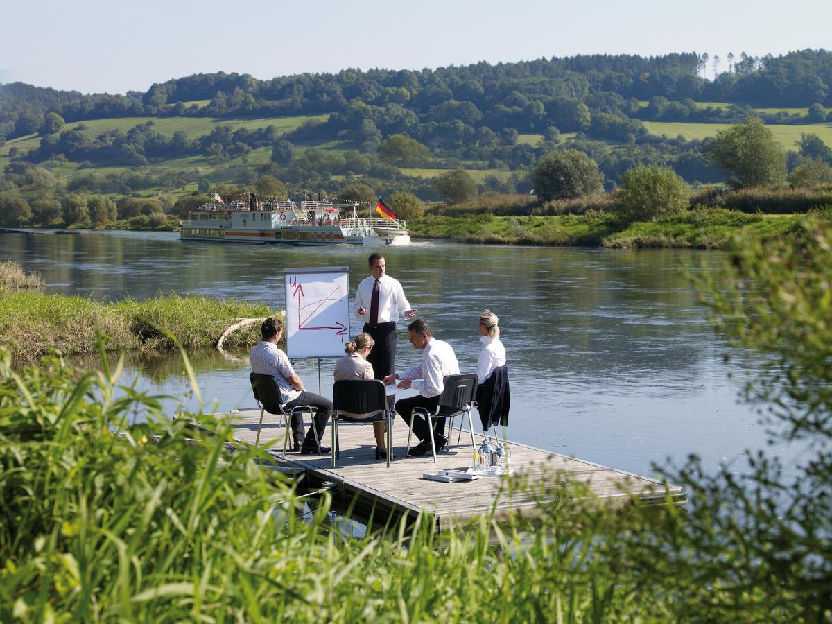 Landhotel Weserblick Beverungen Bagian luar foto